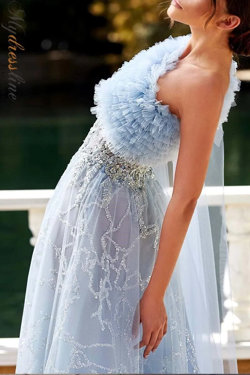 MNM Couture K3924